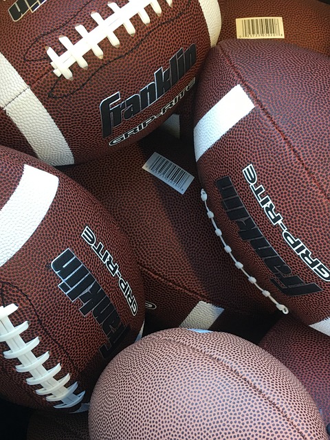 受到现代足 受到现代足