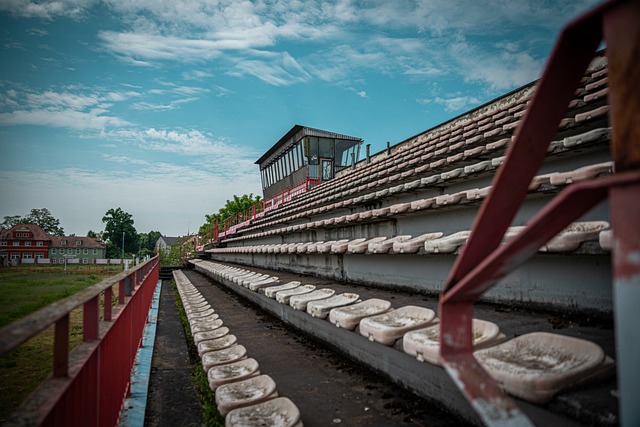 表面上是一 表面上是一